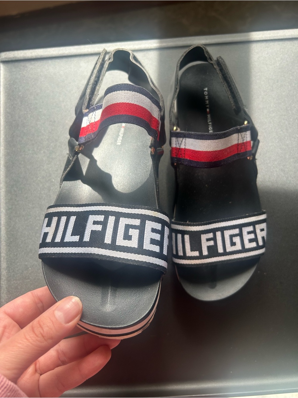 Tommy Hilfiger Women’s Beliz Sport sandal size 8